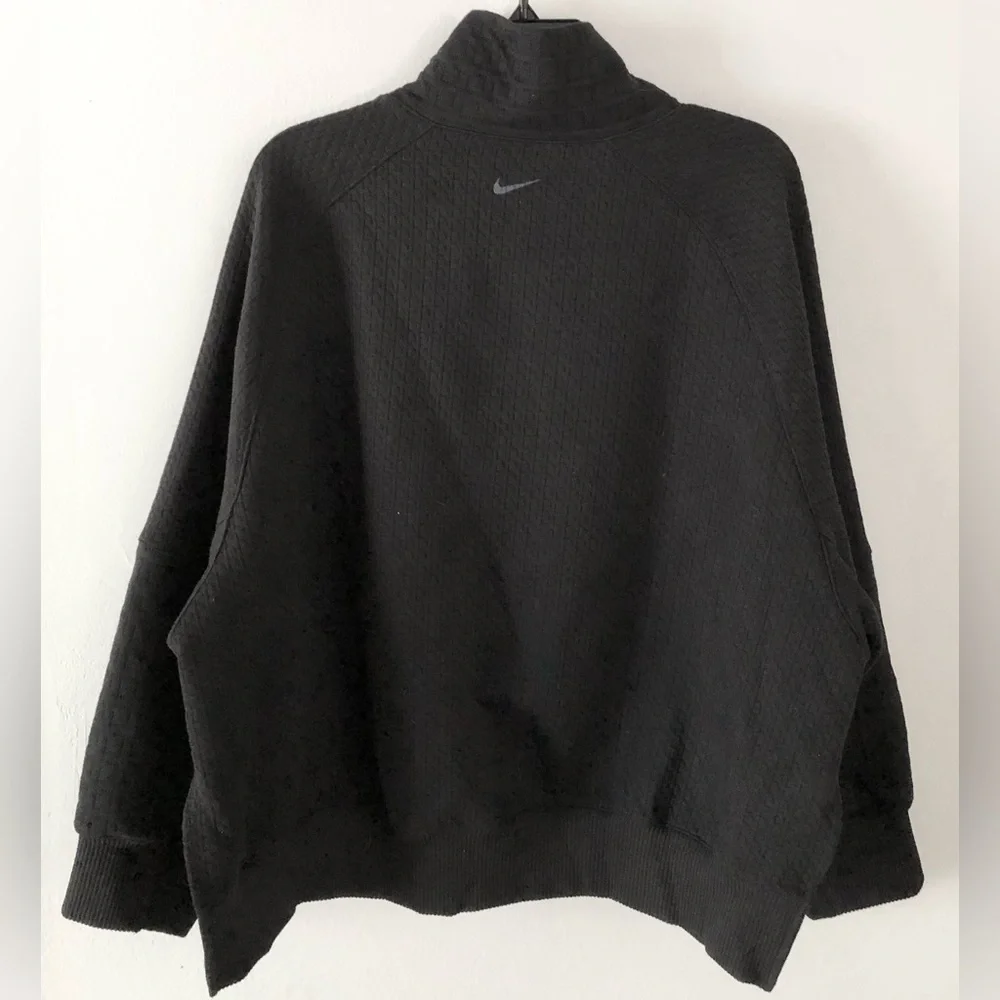🔥Nike Yoga Therma Fit Sweatshirt NWT